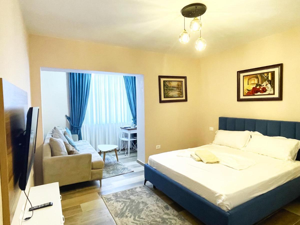 Peace Apartments Durres Bagian luar foto