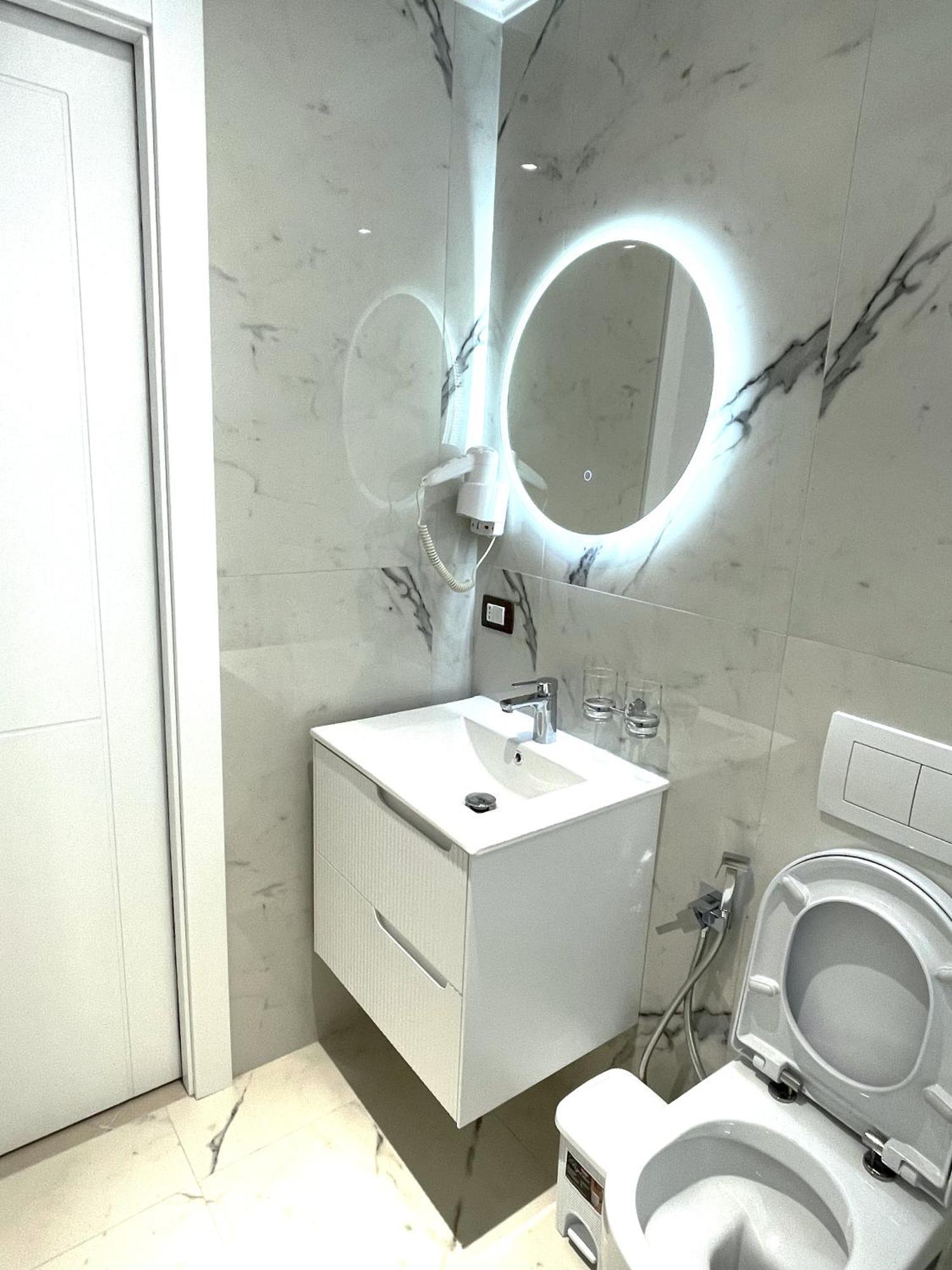Peace Apartments Durres Bagian luar foto